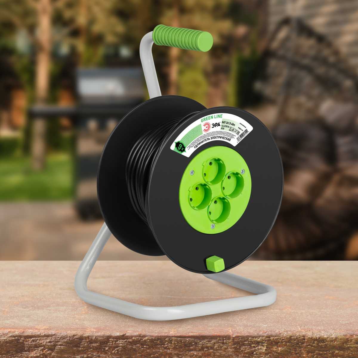 фото удлинитель силовой эра green line kat-2x1.5-40m greenline на катушке пластик 4 розетки без заземления 40м пвс 2x1.5мм2 б0065088 | 220svet.ru