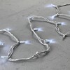 Миниатюра фото гирлянда нить 10м белая с мерцанием белого диода 220в, 75 led, провод белый каучук, ip65 ltc ll75blw-8-2w | 220svet.ru